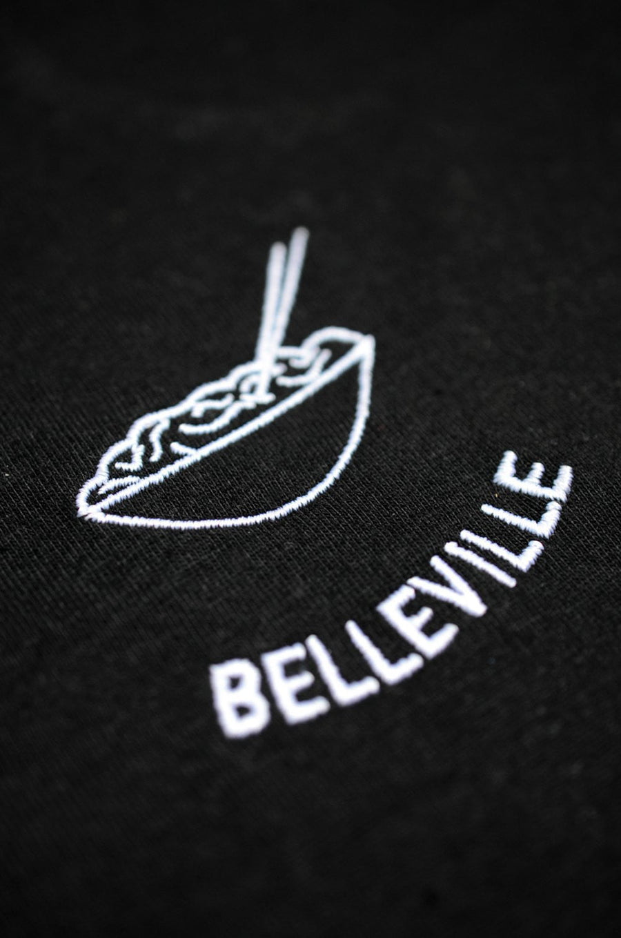 T-shirt Paris, Belleville, brodé - Fere, illustration et décoration en noir et blanc 